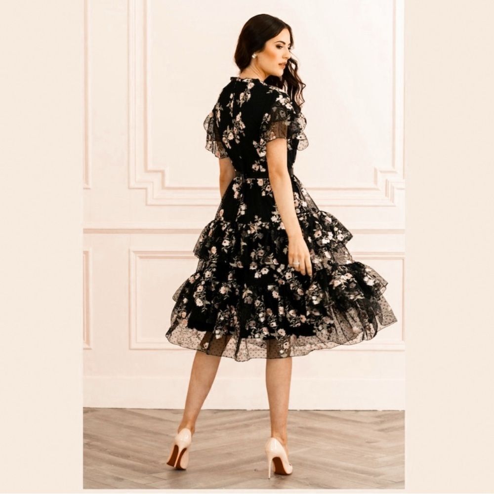 Rachel Parcell Embroidered Tiered Mesh Dress NEW Size Medium Floral